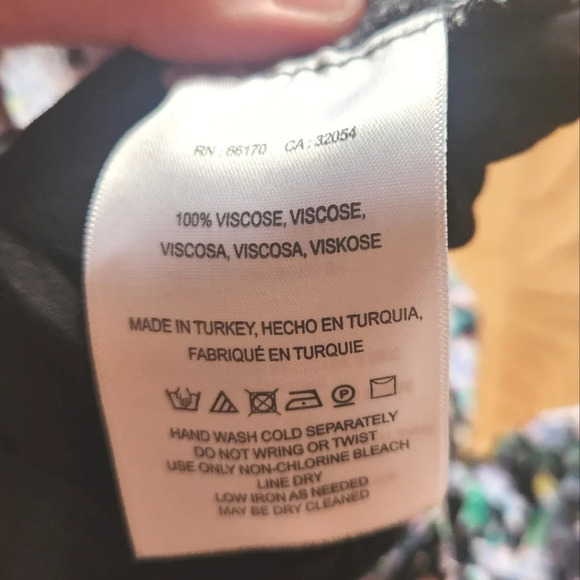 EUC Anthropologie Ett:TWA Floral Shorts, Size S - Picture 7 of 8